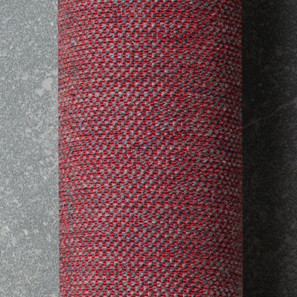 Agua Dales Ruby roll image